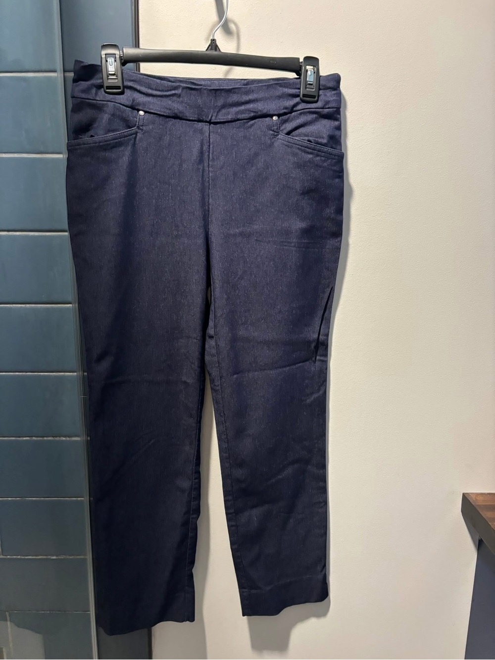 Women's Cropped Pull-On Pants in Dark Navy